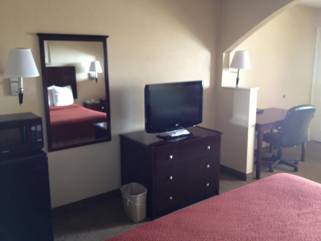 Quality Inn Carthage Oda fotoğraf