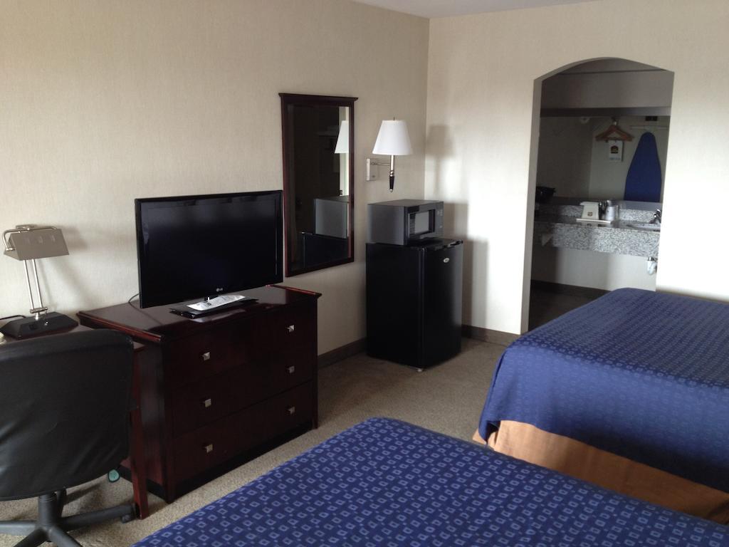 Quality Inn Carthage Oda fotoğraf